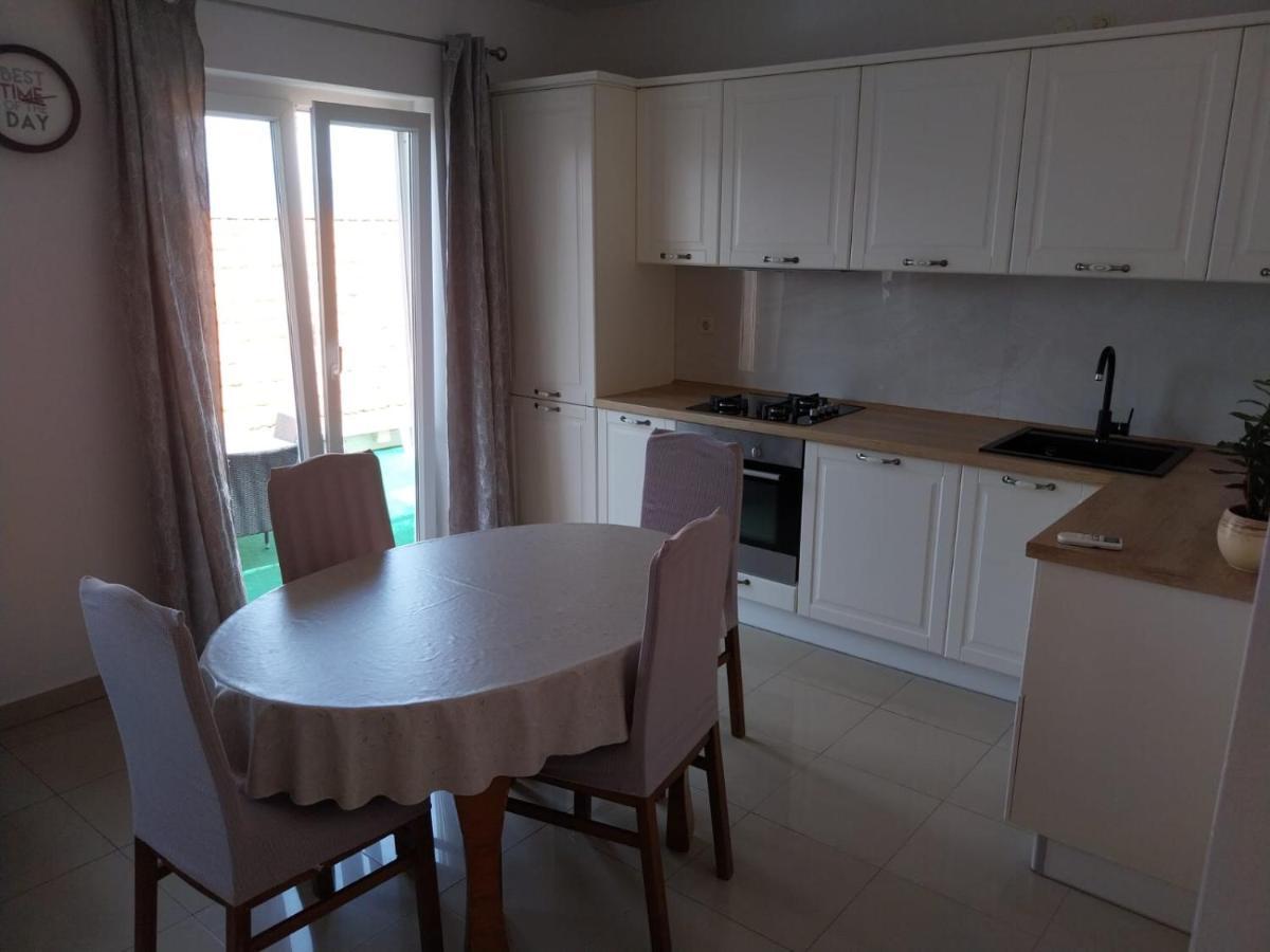 Apartments Lumbarda Luaran gambar