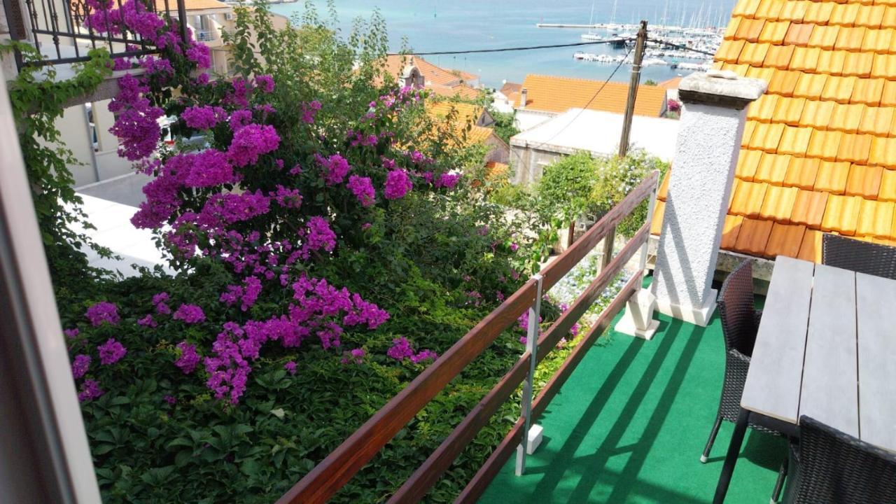 Apartments Lumbarda Luaran gambar