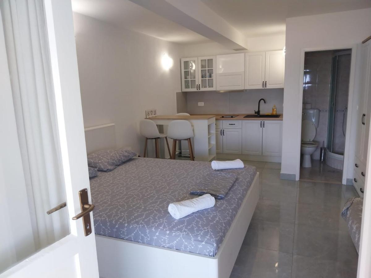 Apartments Lumbarda Luaran gambar