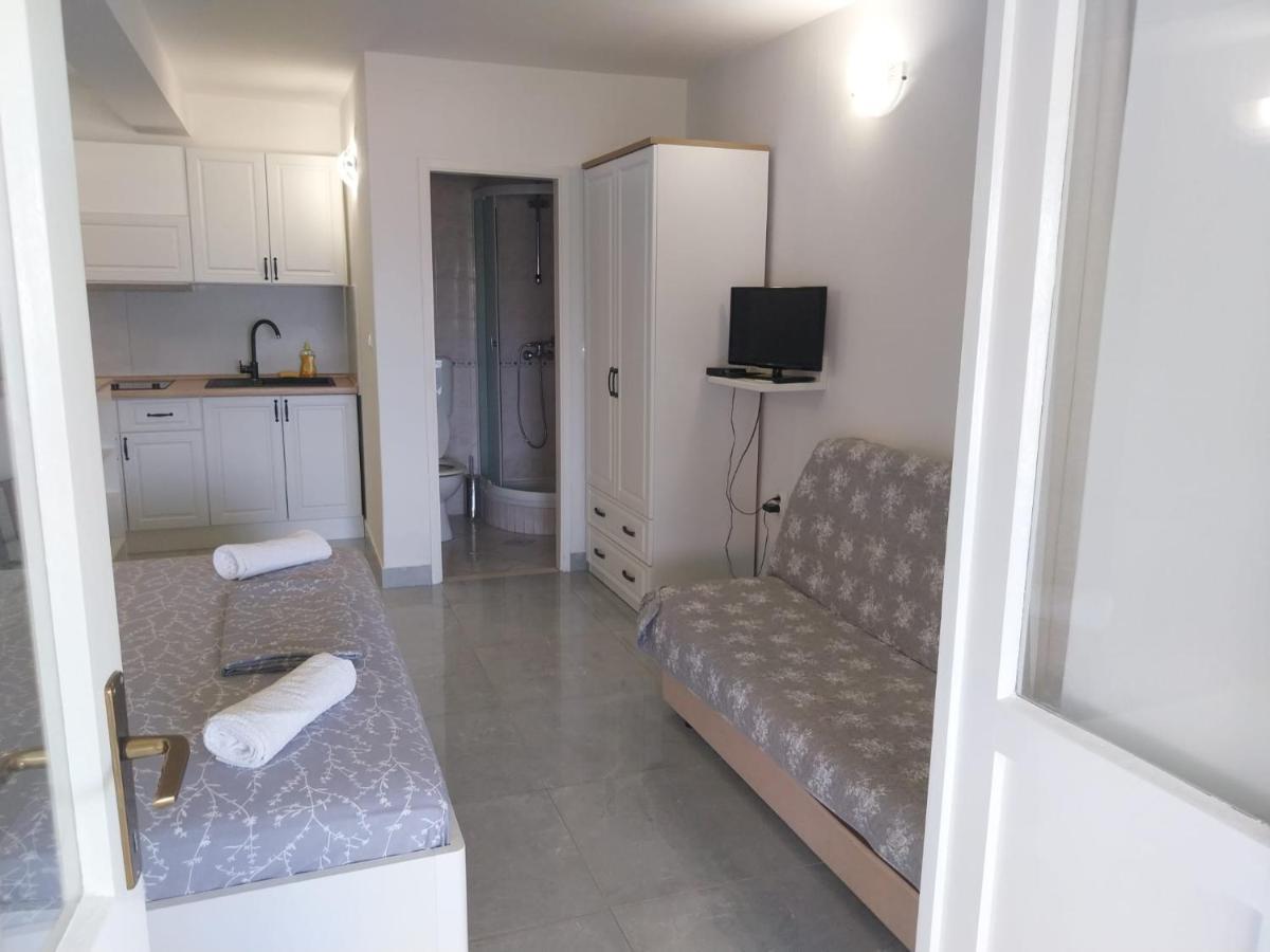 Apartments Lumbarda Luaran gambar