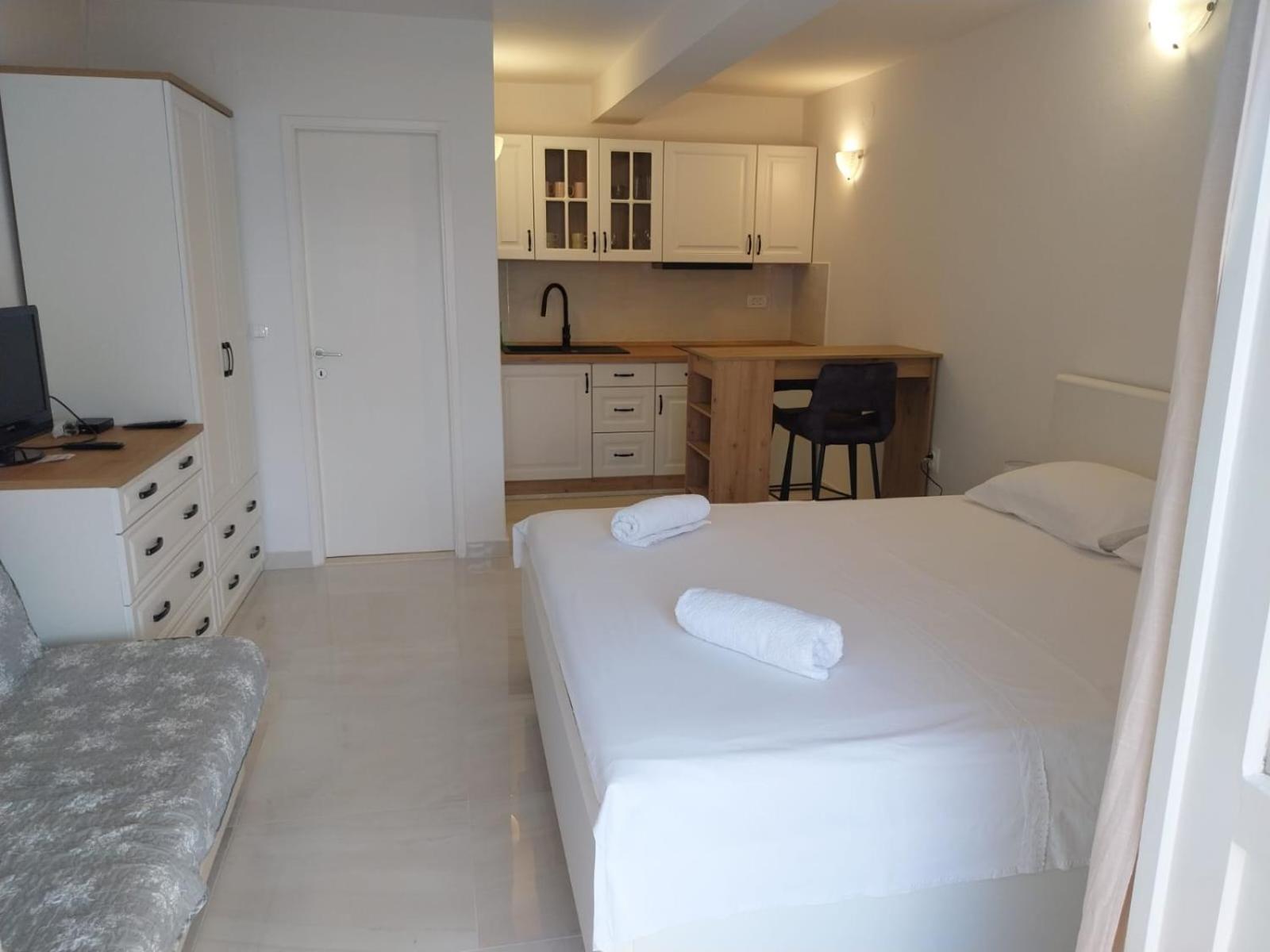 Apartments Lumbarda Luaran gambar